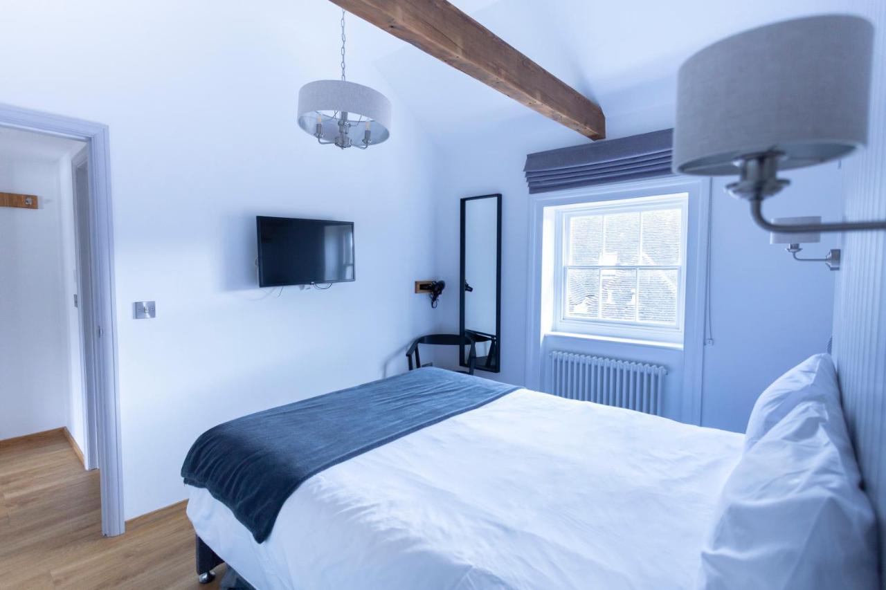 Apartment 6 At Number 8: City Centre, 1 Bedroom, Sofa Bed In Lounge Canterbury Bagian luar foto