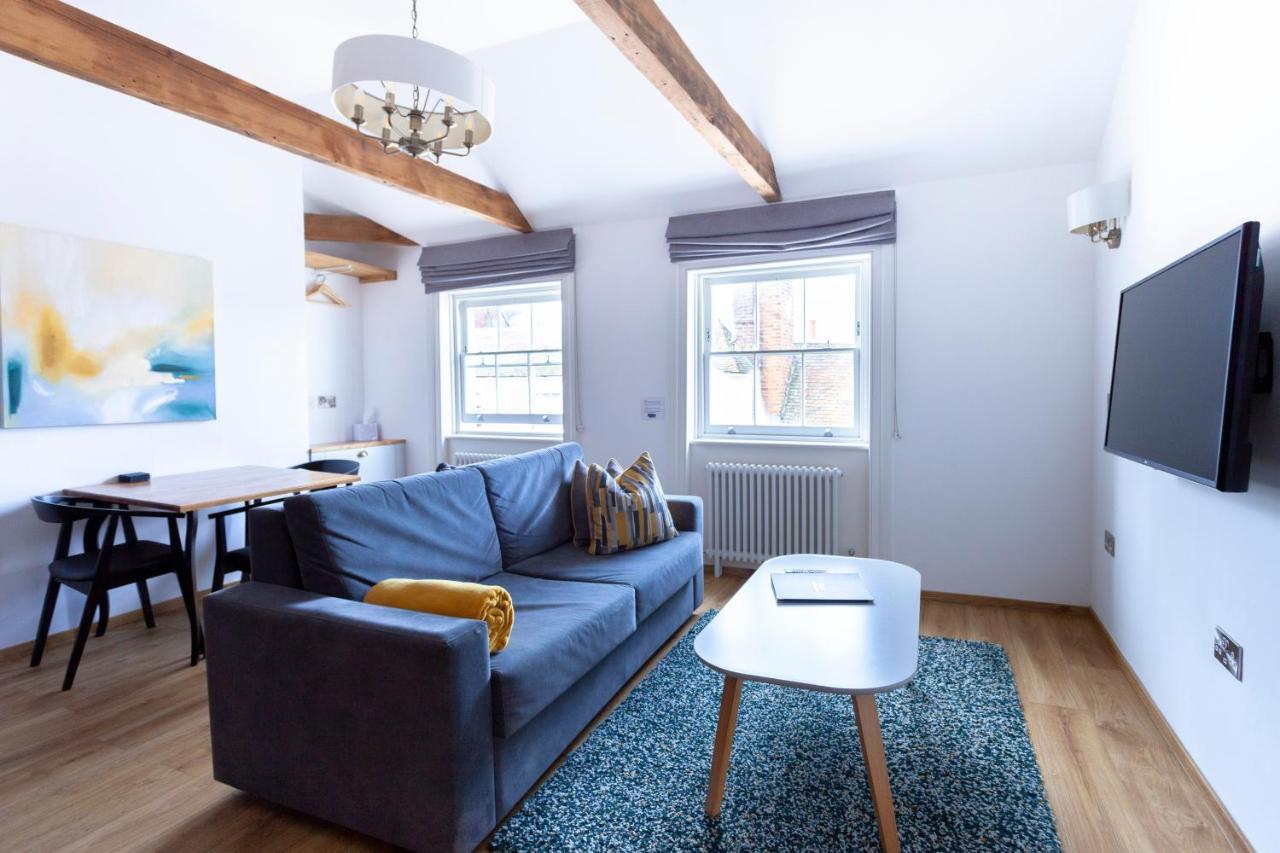 Apartment 6 At Number 8: City Centre, 1 Bedroom, Sofa Bed In Lounge Canterbury Bagian luar foto